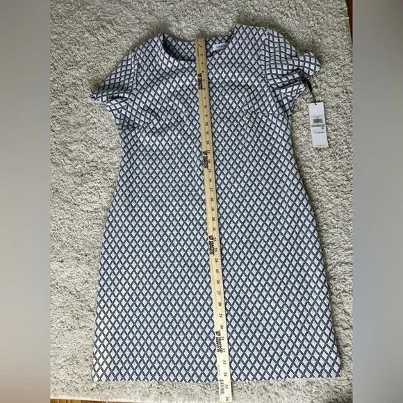 Women’s 12 Calvin Klein Short Sleeve Dress NWT - Picture 7 of 7